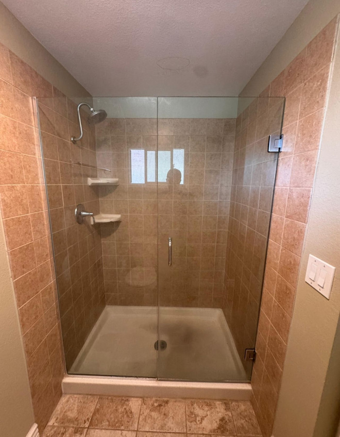 La Mesa bathroom 1