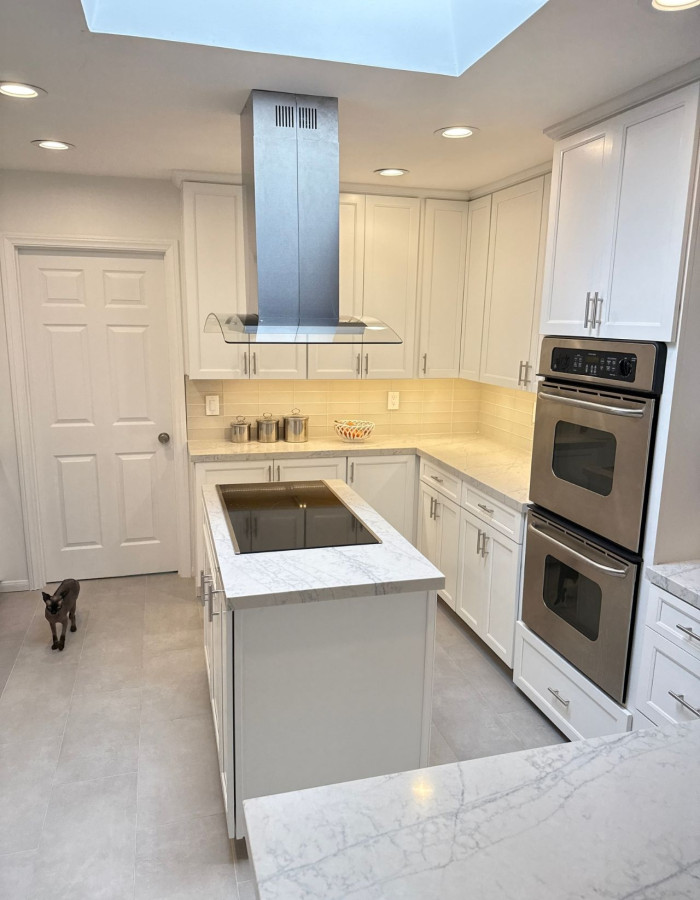 Loren Dr Kitchen 14