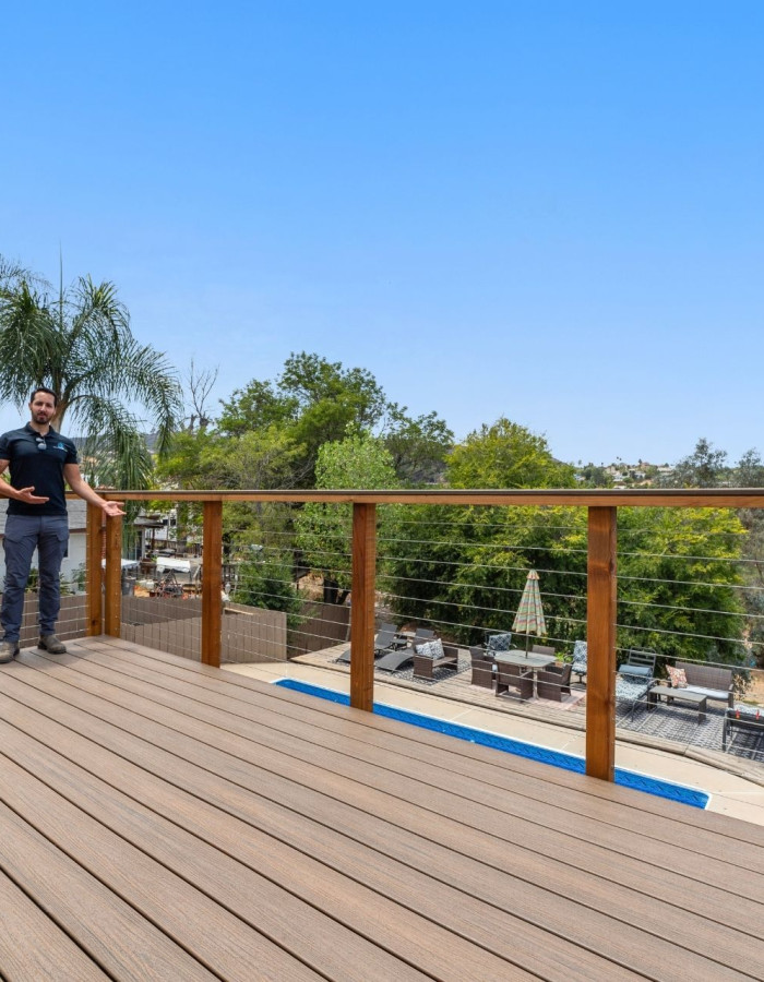 Pueblo Ave deck 8